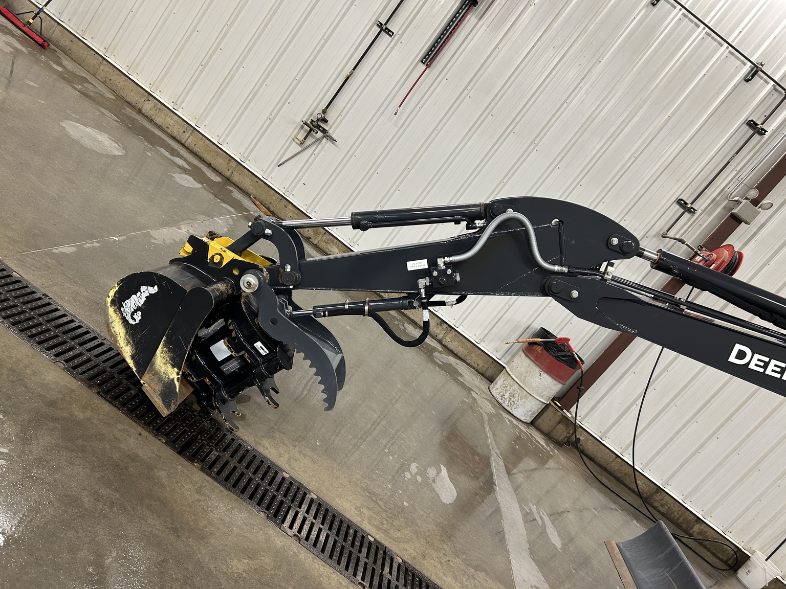 2023 John Deere 35G Image 4