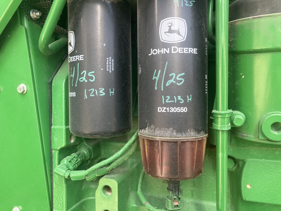 Photo of 2021 John Deere 8RX 410