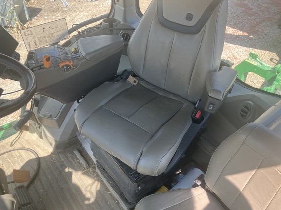 Photo of 2021 John Deere 8RX 410