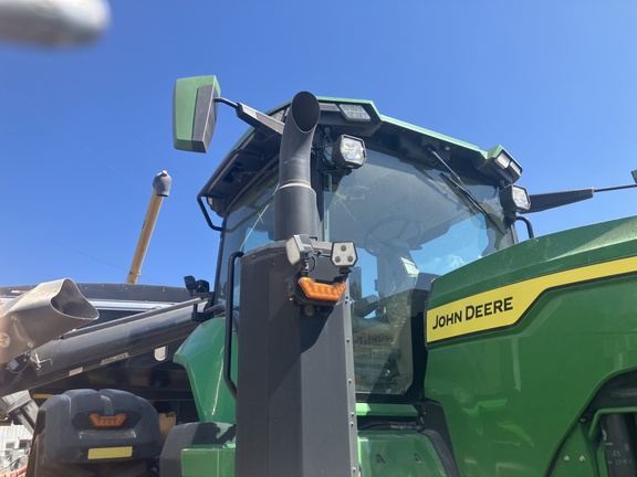 Photo of 2021 John Deere 8RX 410