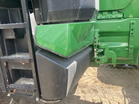 Photo of 2021 John Deere 8RX 410