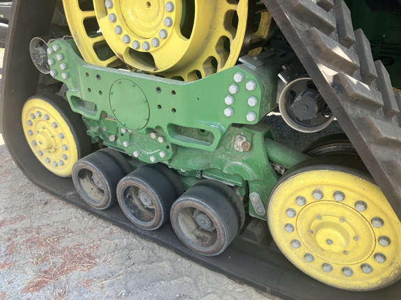 Photo of 2021 John Deere 8RX 410