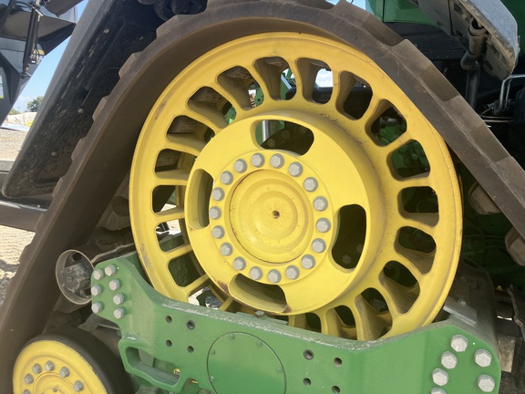 Photo of 2021 John Deere 8RX 410