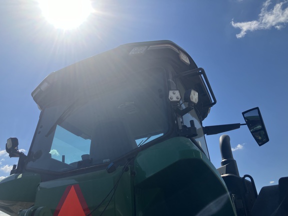 Photo of 2021 John Deere 8RX 410