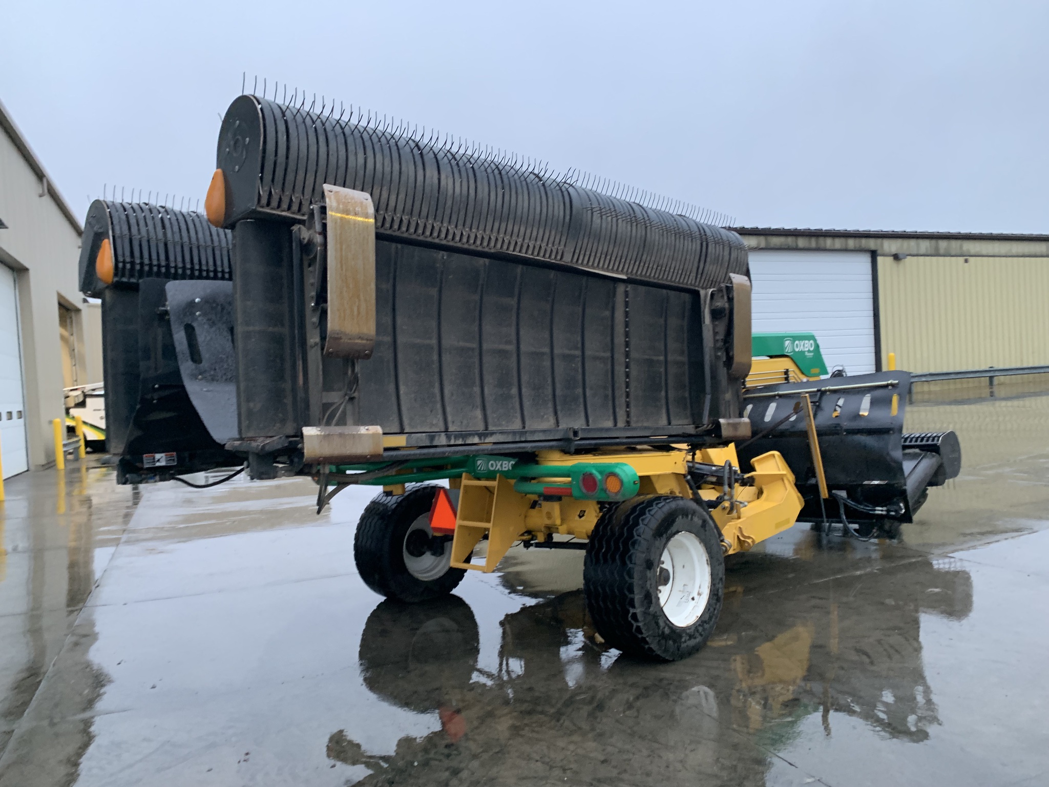 2021 Oxbo 2340 Image 3