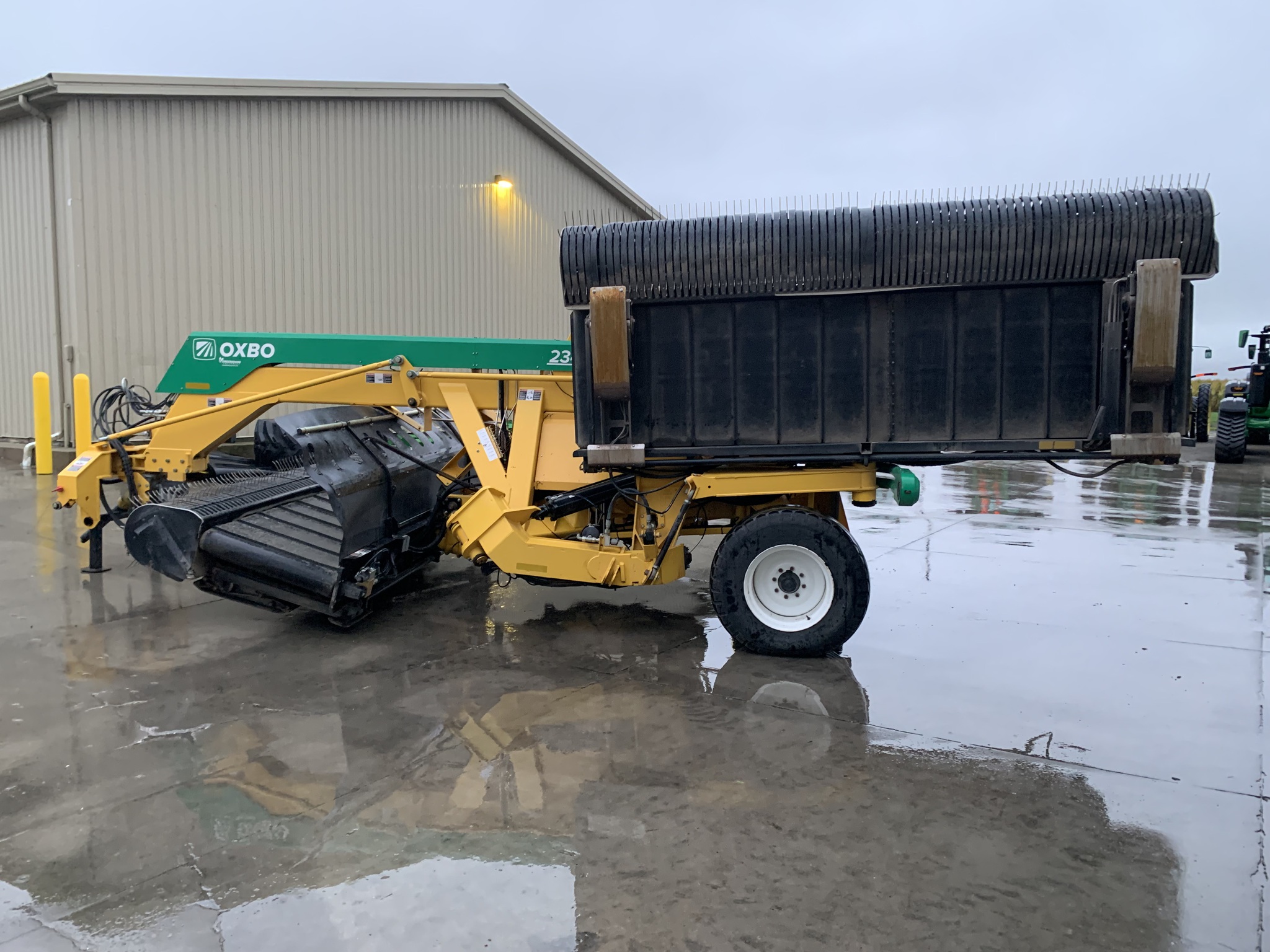 2021 Oxbo 2340 Image 6