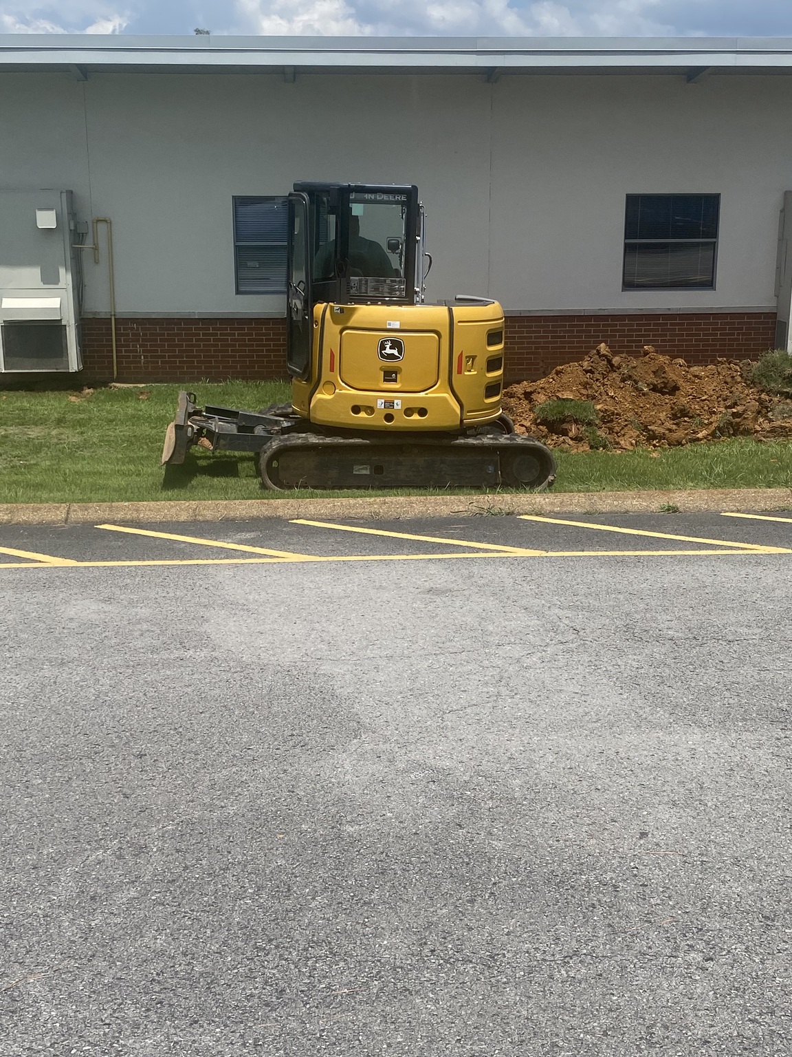 2022 John Deere 50G Image 4