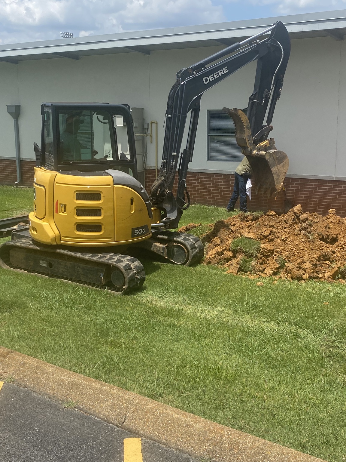 2022 John Deere 50G Image 1