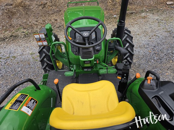 Photo of 2024 John Deere 5060E