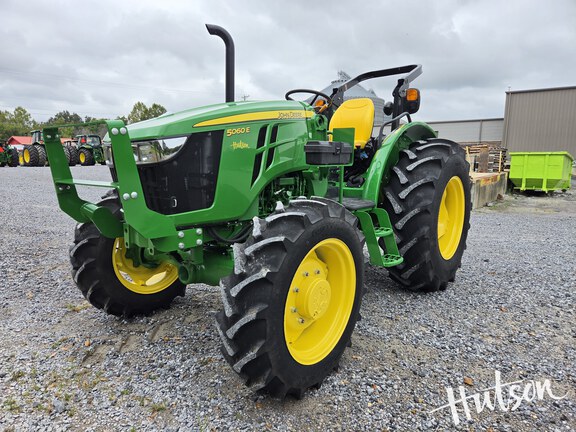 Photo of 2024 John Deere 5060E