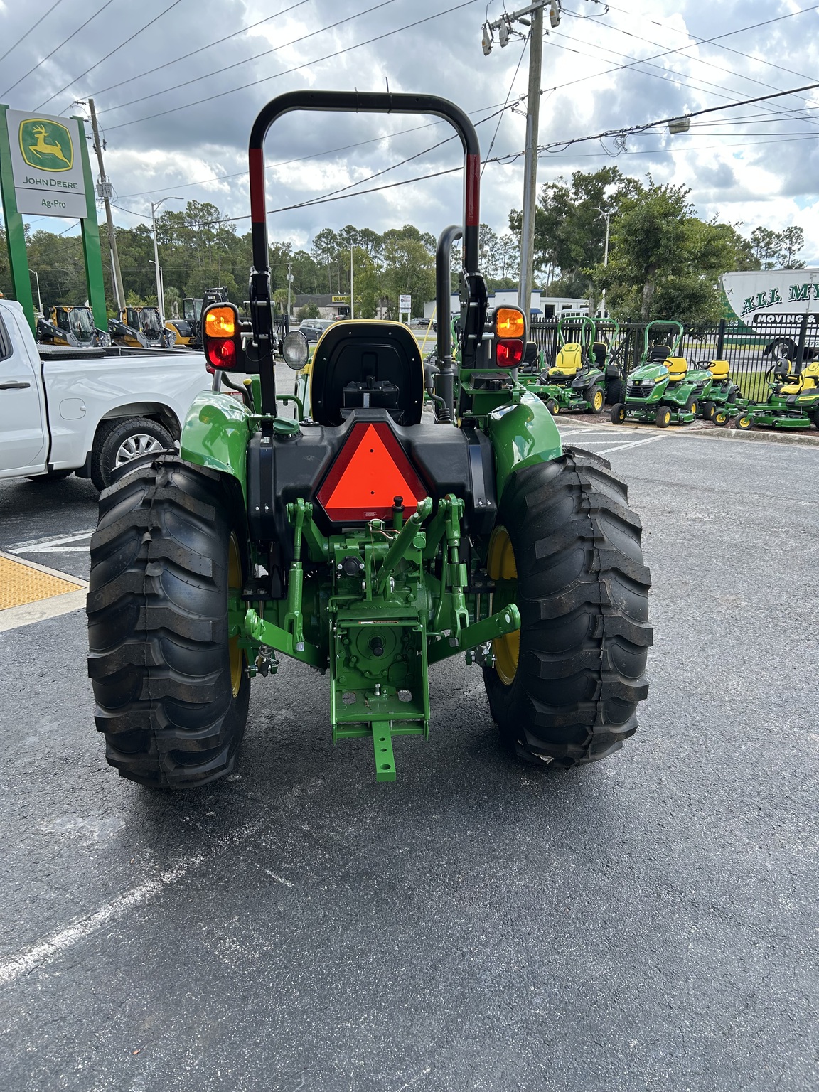 2025 John Deere 5050E Image 3