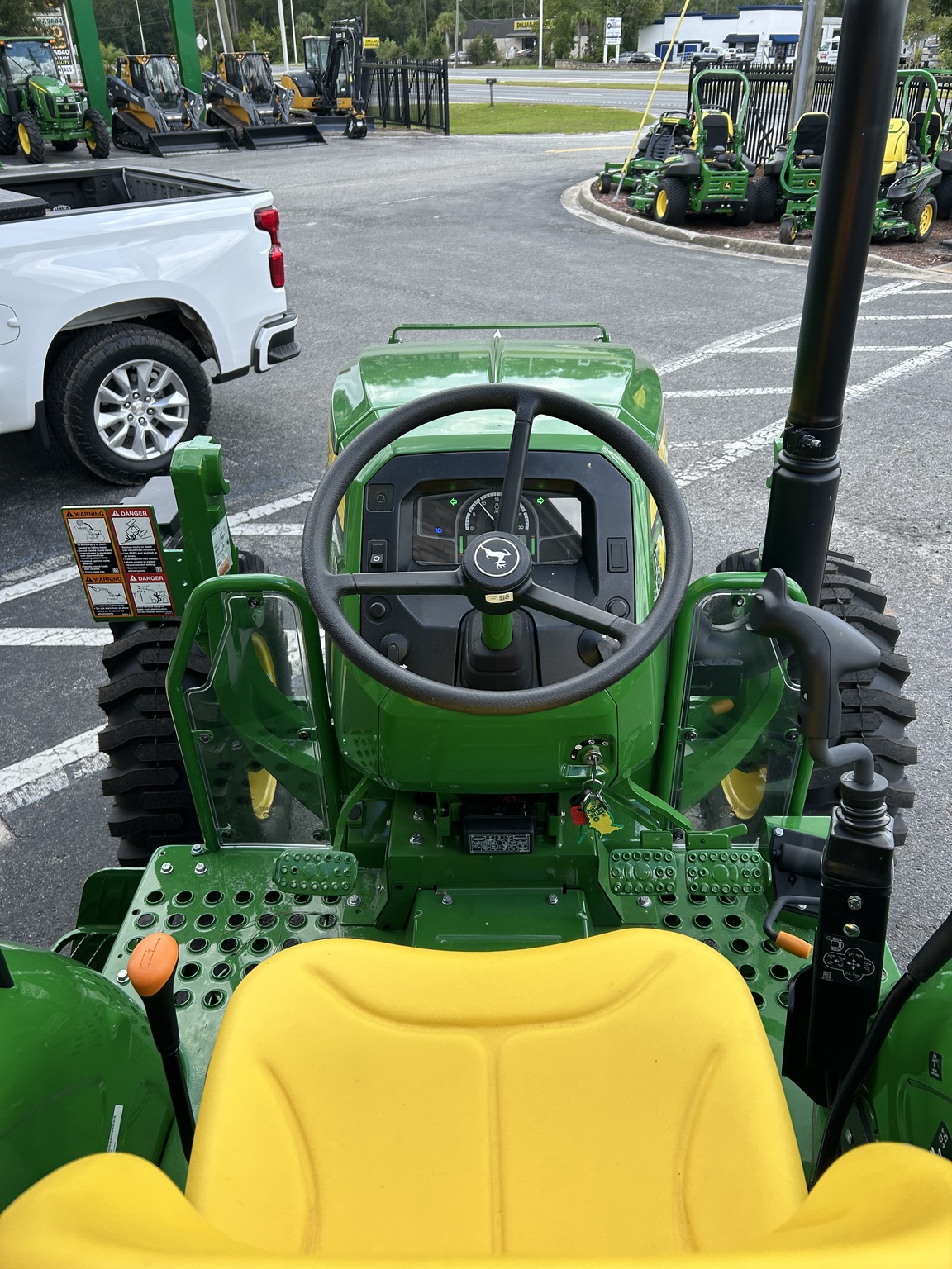 2025 John Deere 5050E Image 5