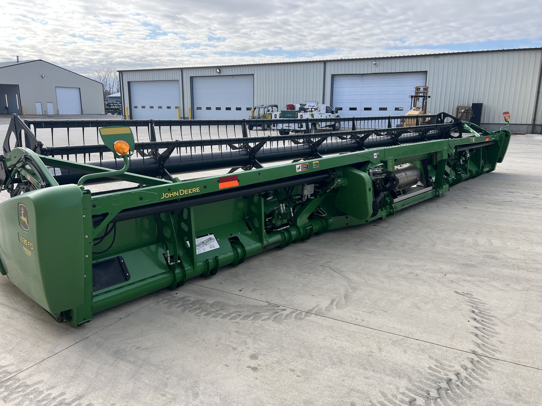 2013 John Deere 635FD Image 5