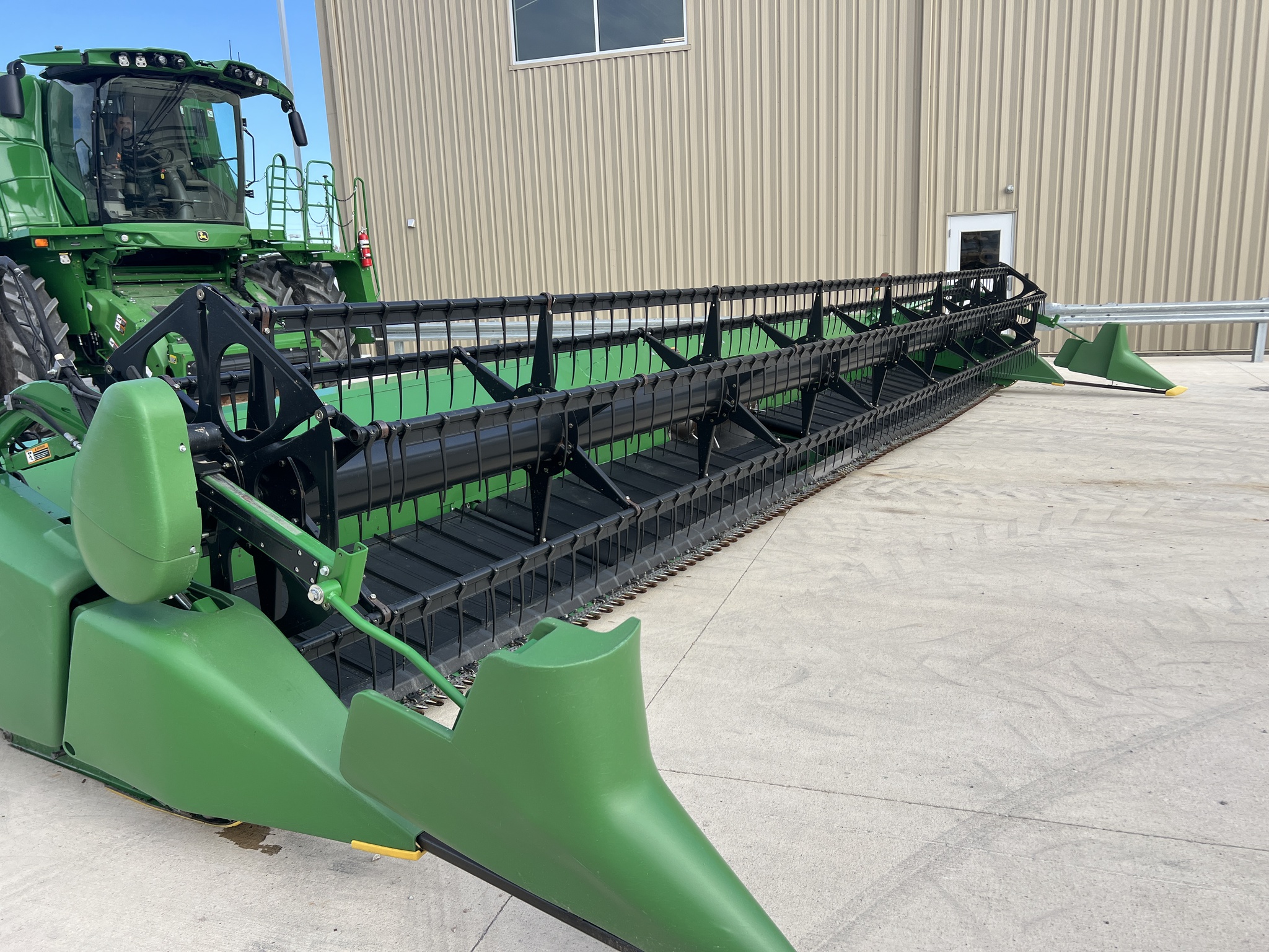 2013 John Deere 635FD Image 9