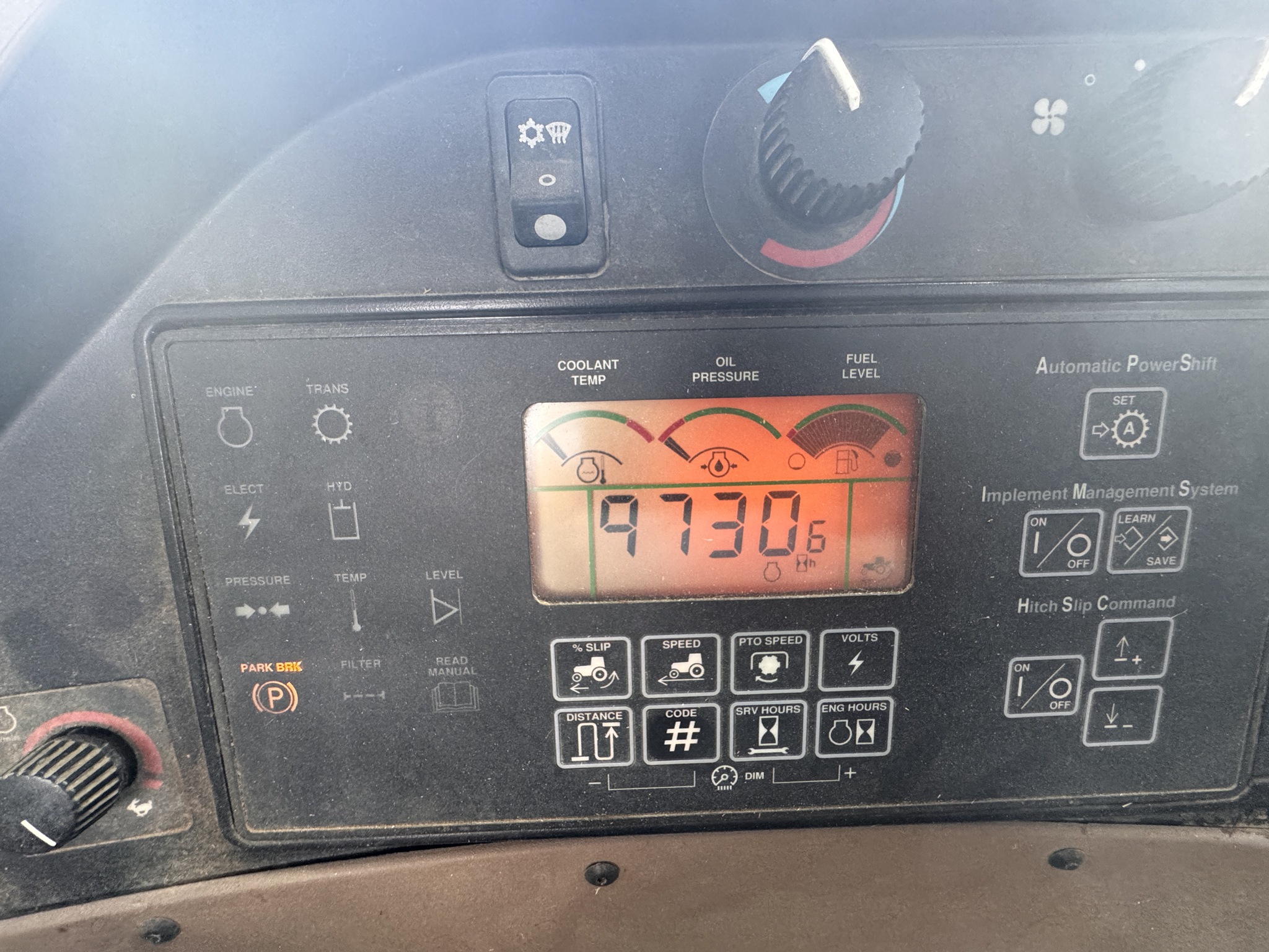 2004 John Deere 8220 Image 3