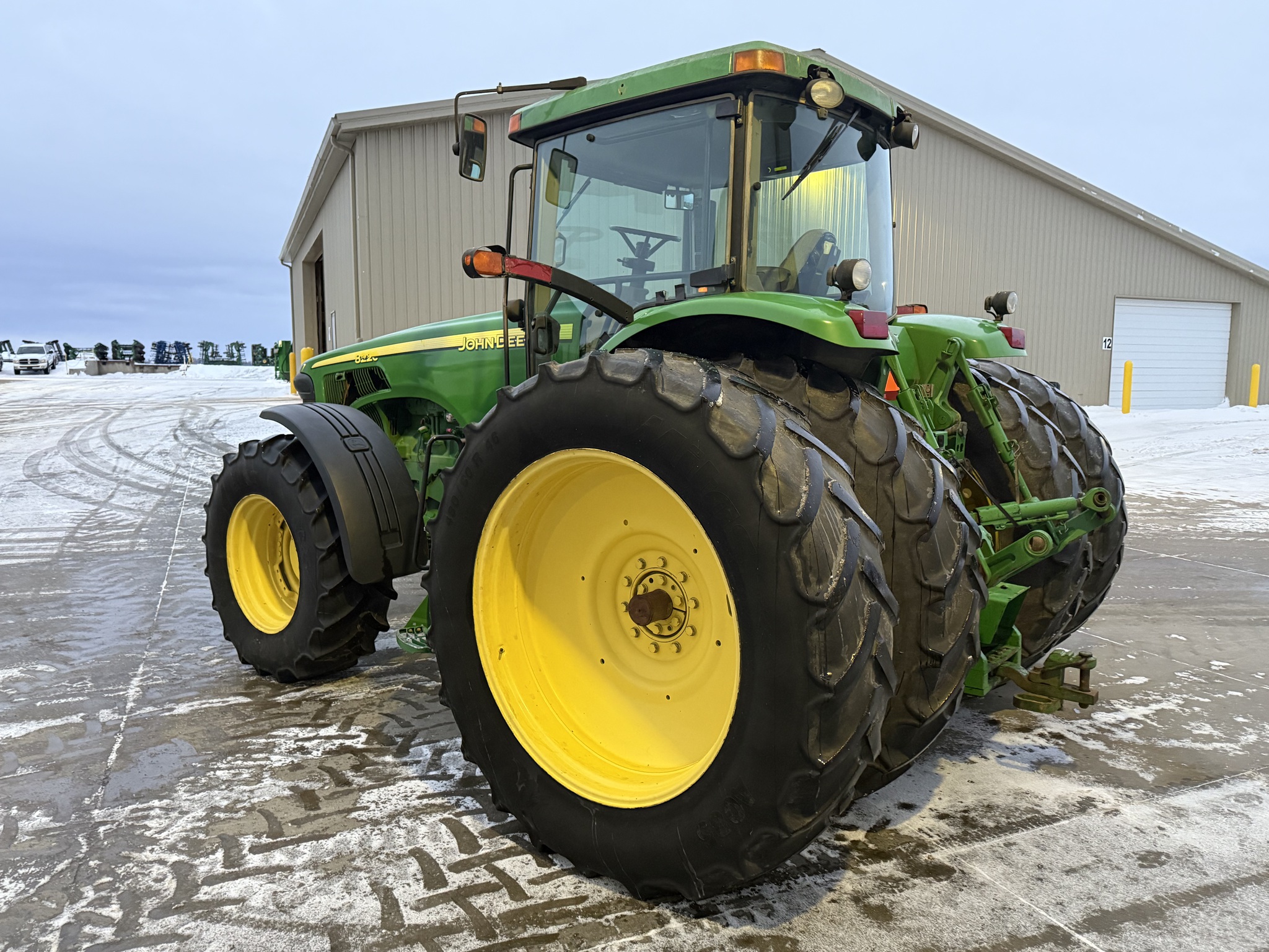 2004 John Deere 8220 Image 5