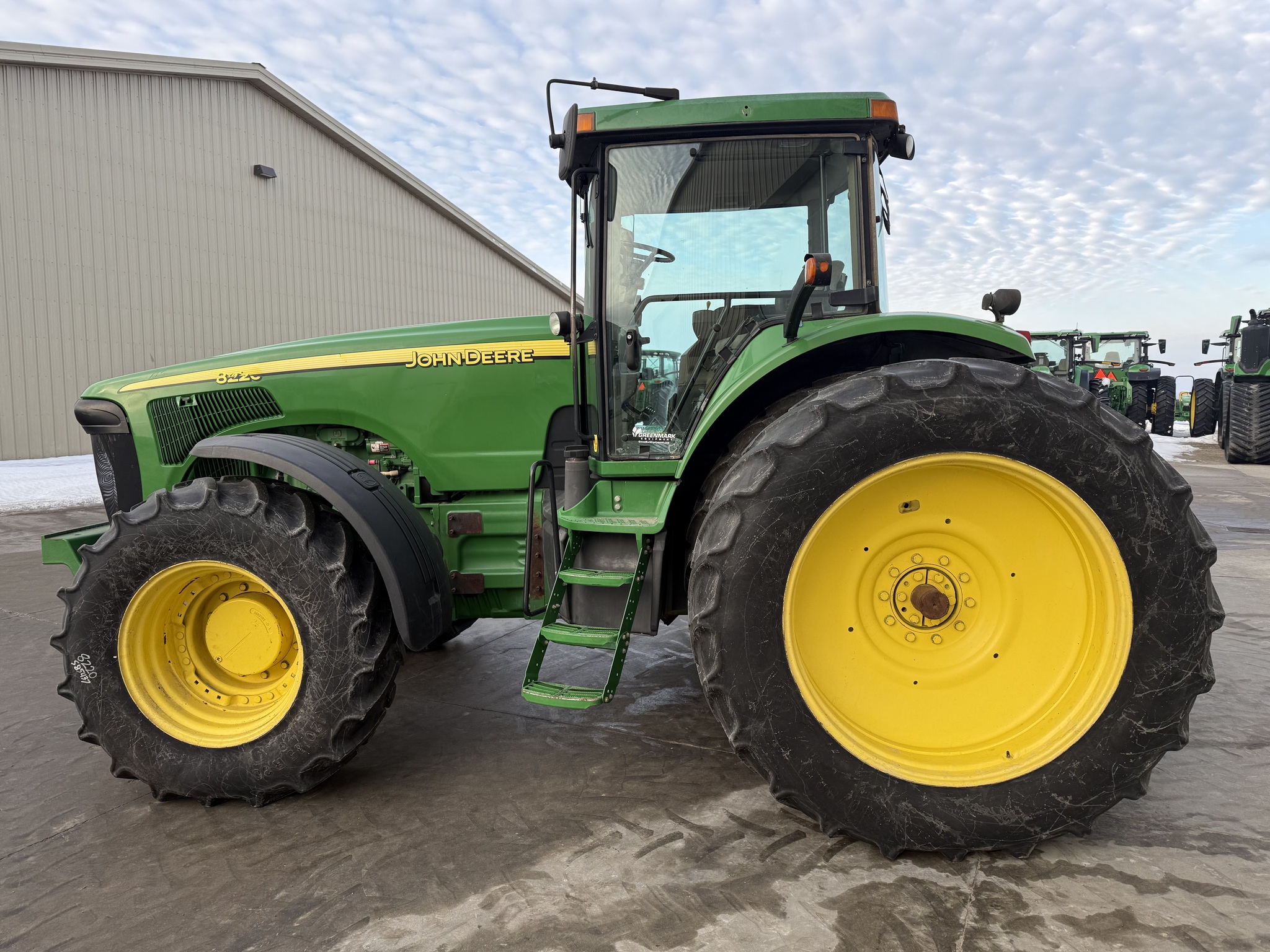 2004 John Deere 8220 Image 6