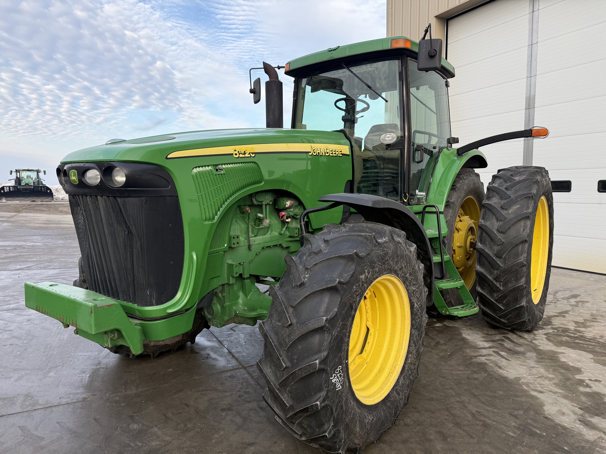 2004 John Deere 8220 Image 7