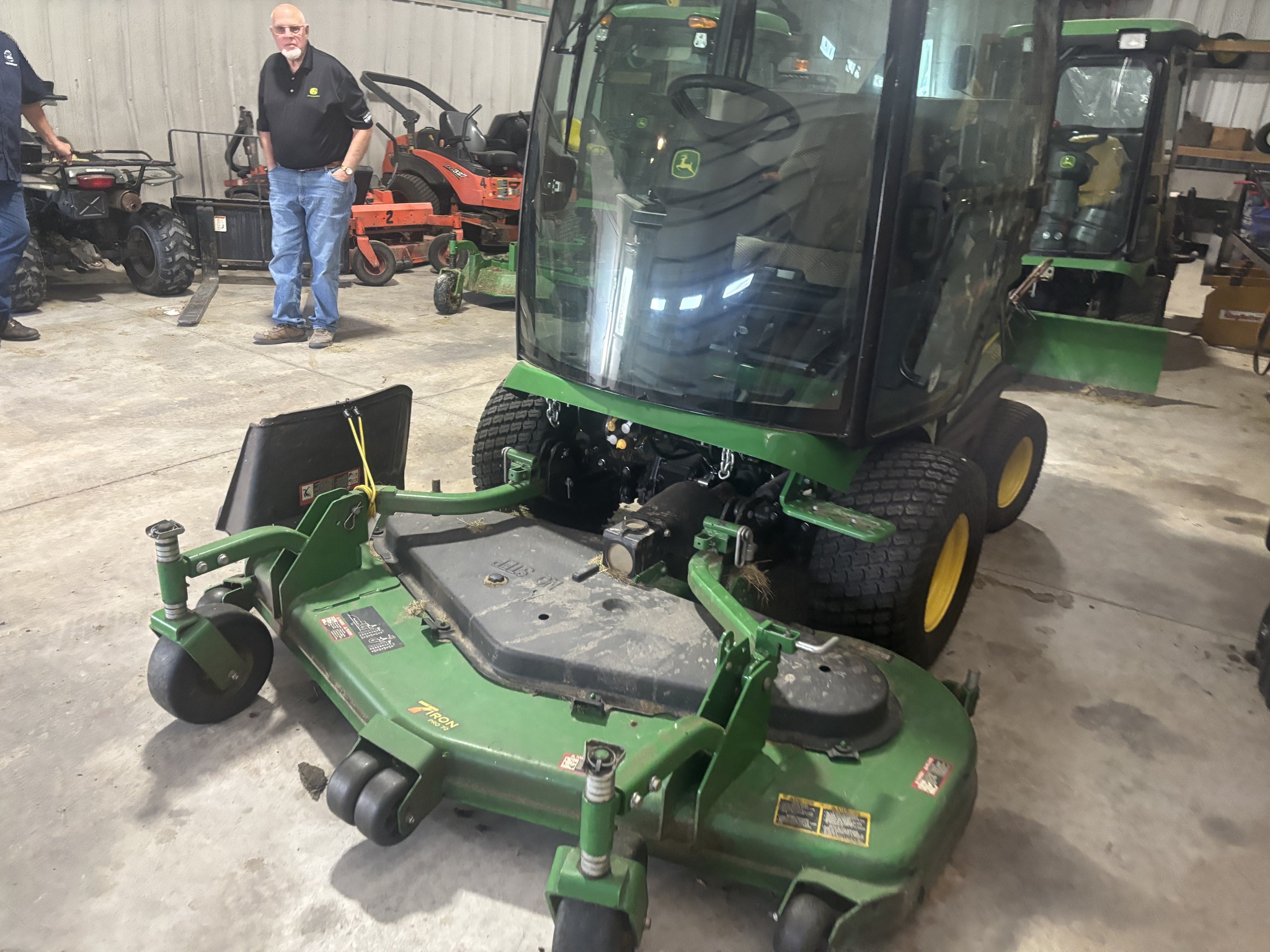 2024 John Deere 1585 Image 2