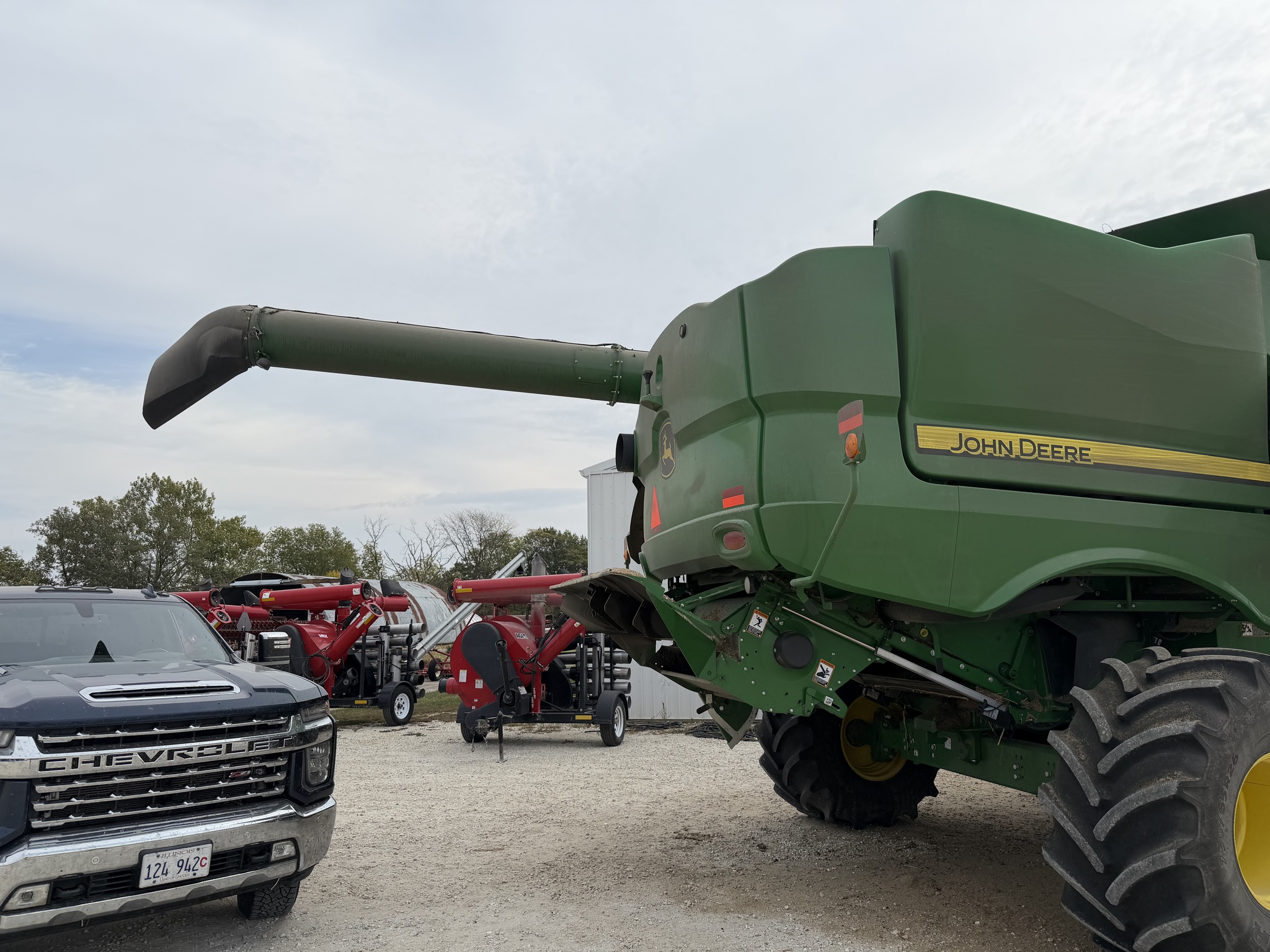  2021 John Deere S770 at Heritage Tractor in Monmouth, IL