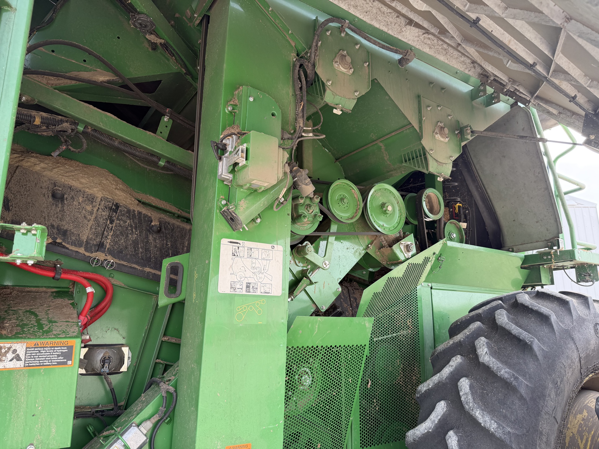  2021 John Deere S770 at Heritage Tractor in Monmouth, IL