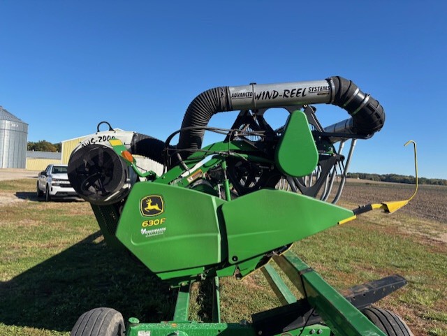 2013 John Deere 630F Image 5