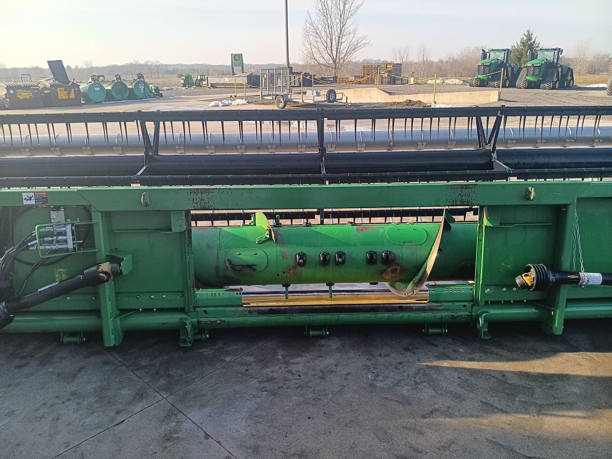 2013 John Deere 630F Image 4