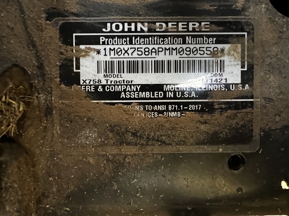 2022 John Deere X734 - Photo16