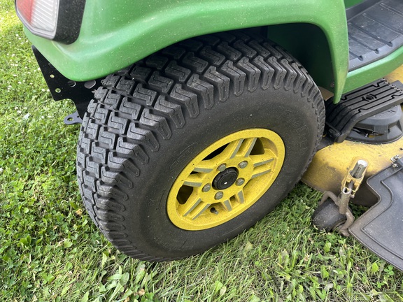 2022 John Deere X734 - Photo14