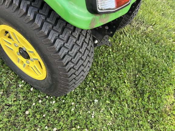 2022 John Deere X734 - Photo16
