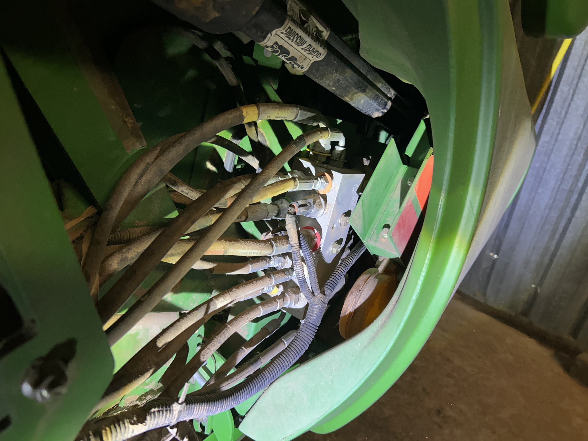 2013 John Deere 635D Image 33