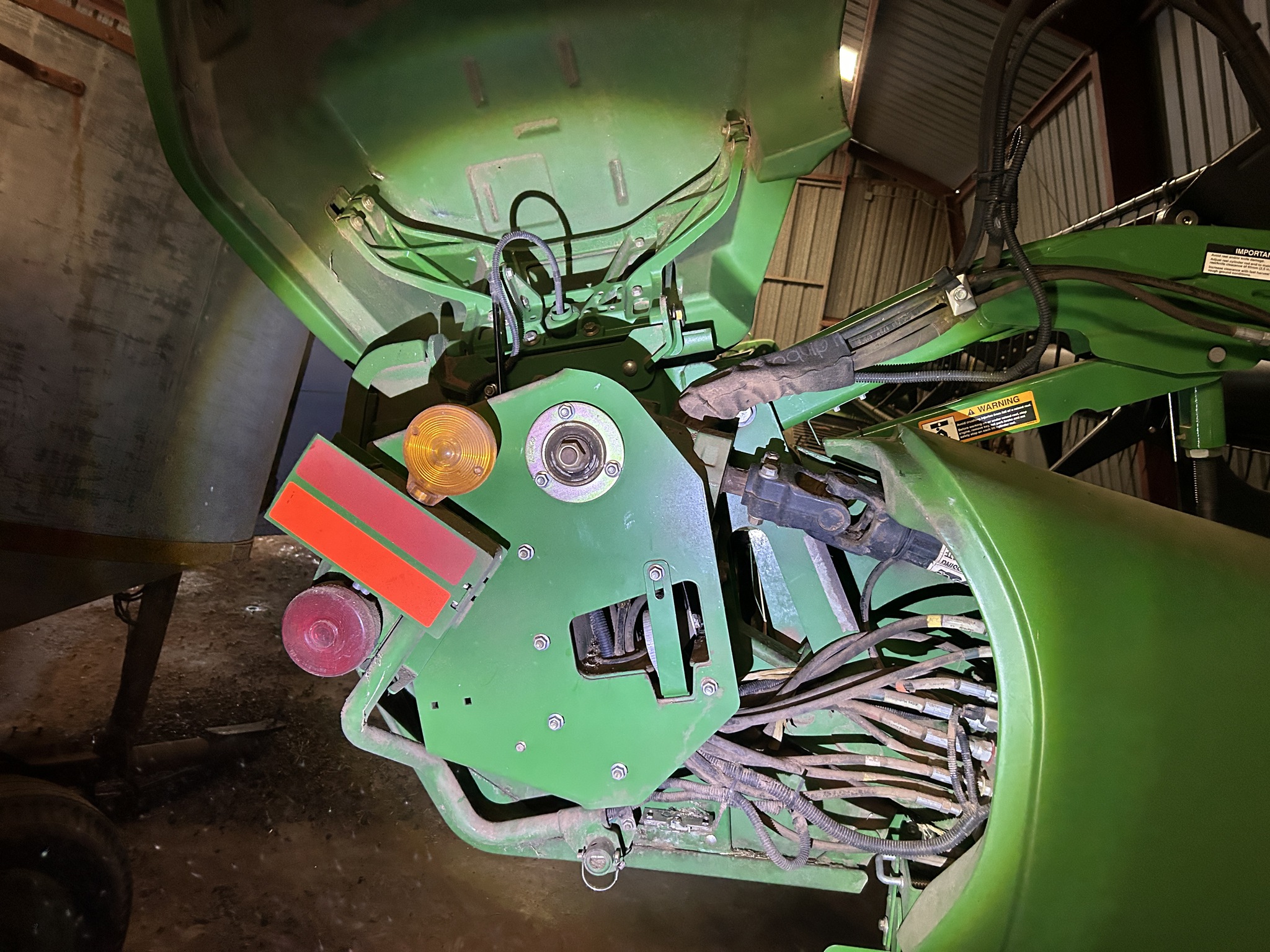 2013 John Deere 635D Image 32