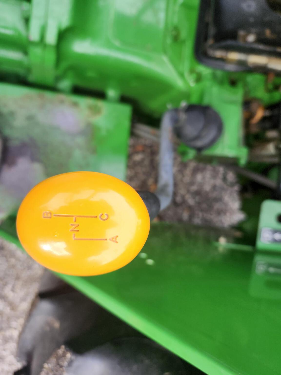 2008 John Deere 5303 Image 10