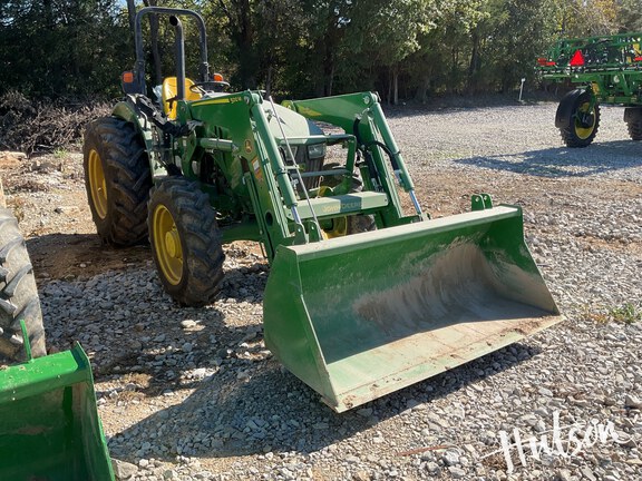 Photo of 2024 John Deere 5060E