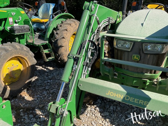 Photo of 2024 John Deere 5060E