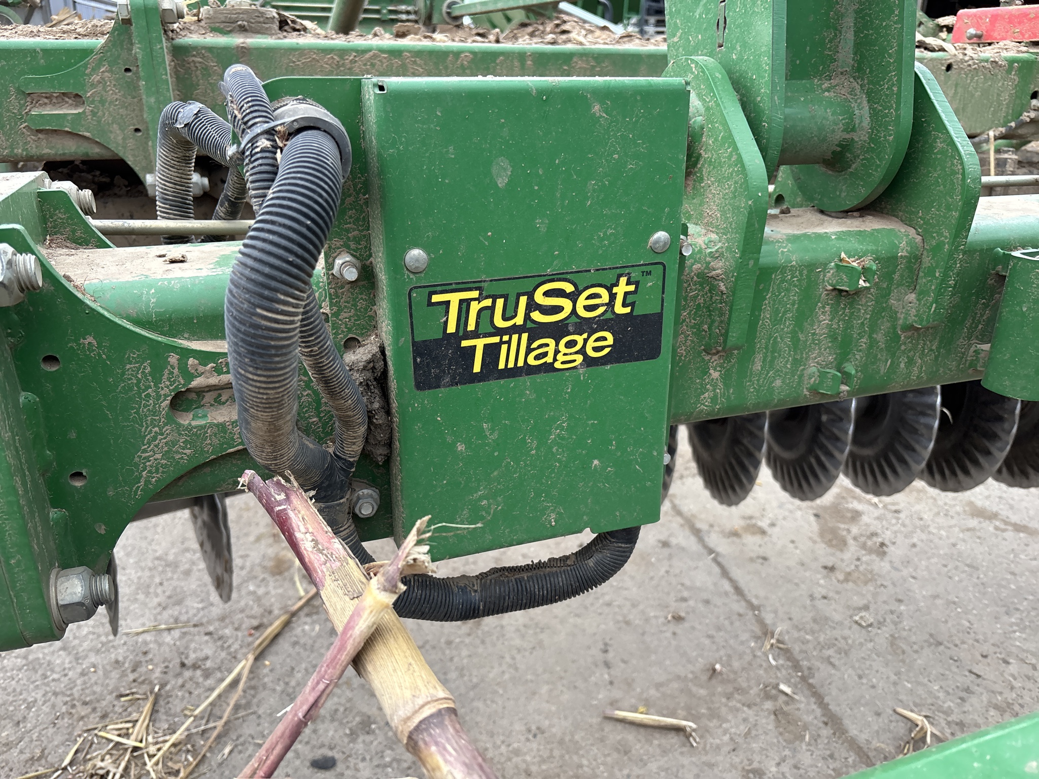 Used 2020 John Deere 2660VT Vertical Tillage at Koenig Equipment in Urbana, OH - PhotoXL7