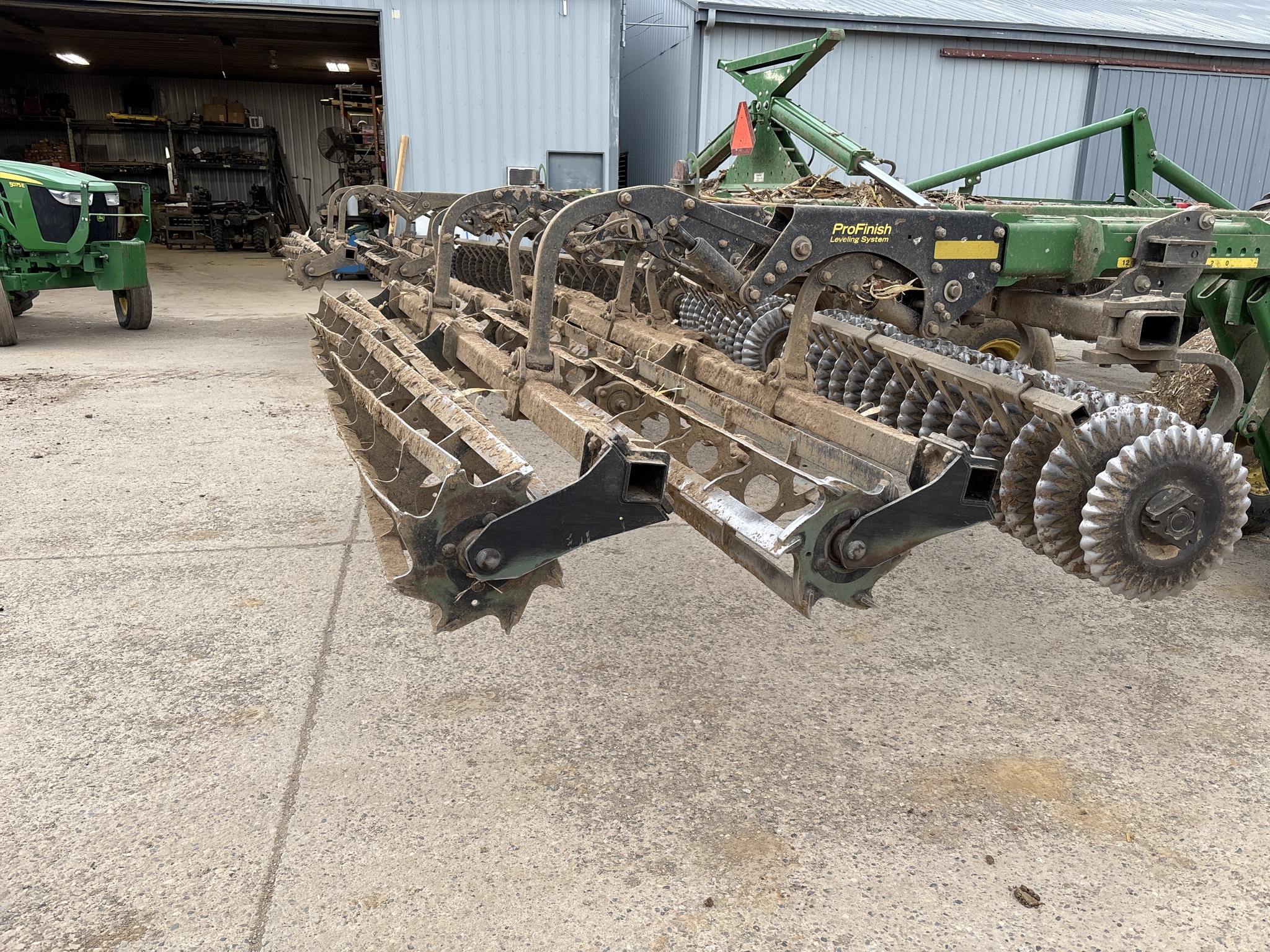 Used 2020 John Deere 2660VT Vertical Tillage at Koenig Equipment in Urbana, OH - PhotoXL4
