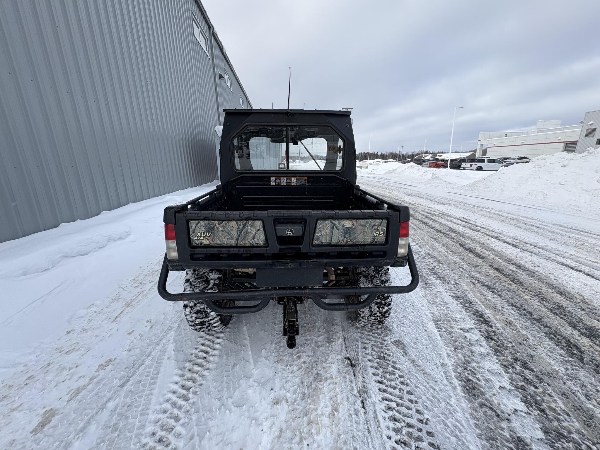 2012 John Deere XUV 825i Image 3