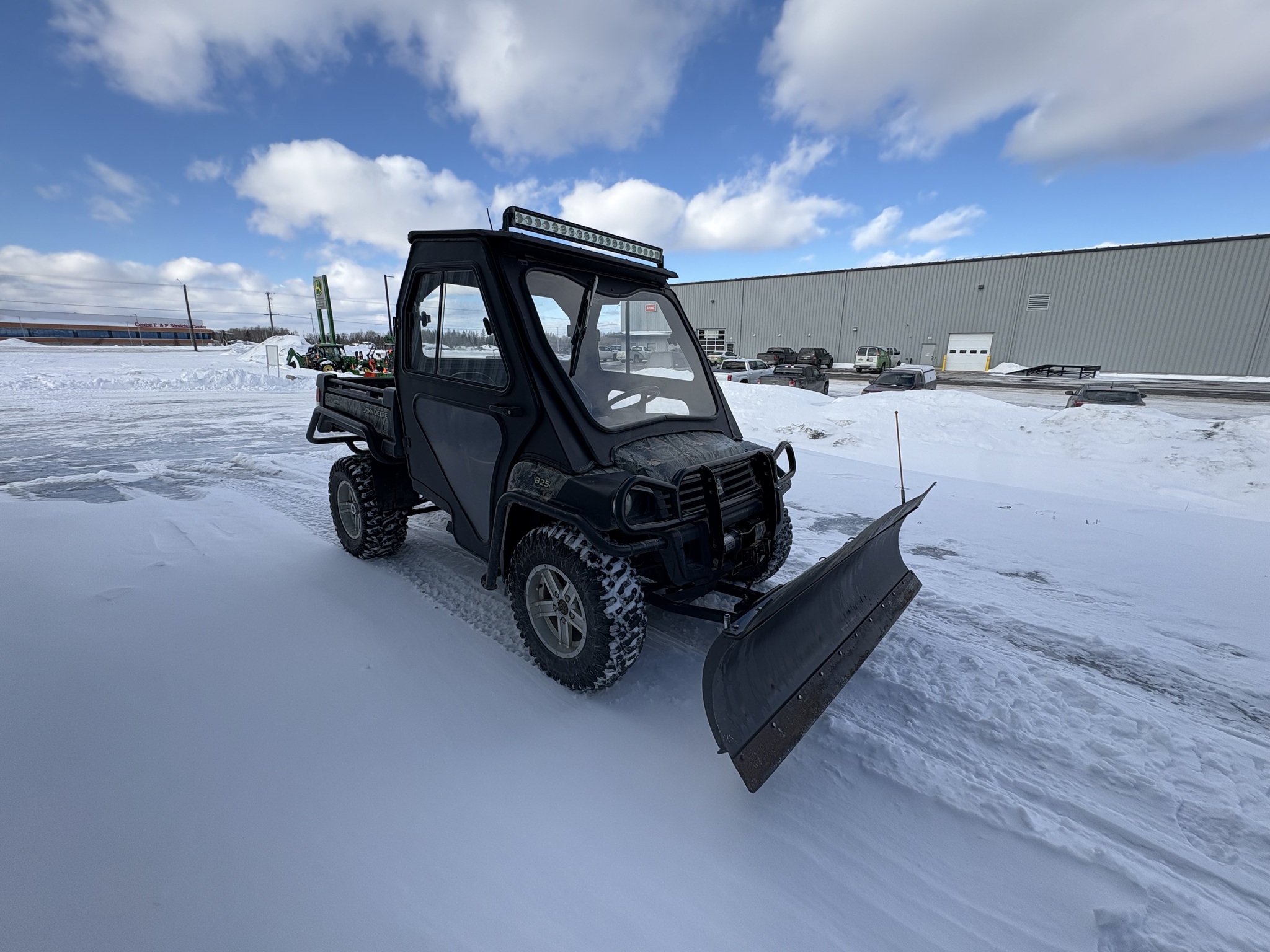 2012 John Deere XUV 825i Image 10