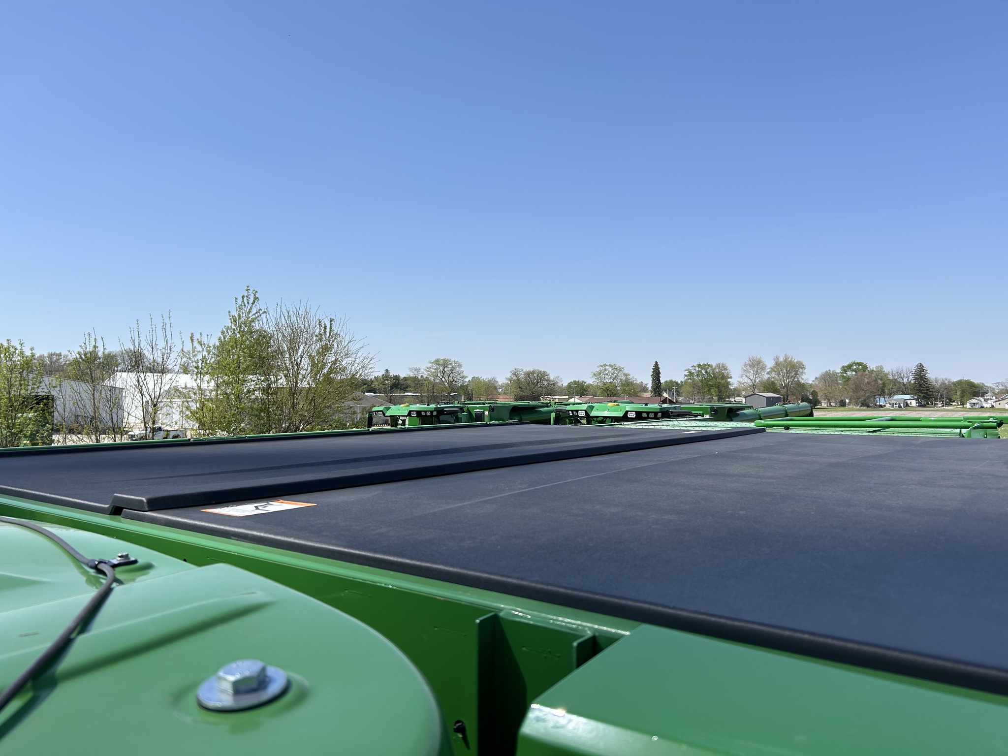  2025 John Deere S7 800 at Heritage Tractor in Galesburg, IL