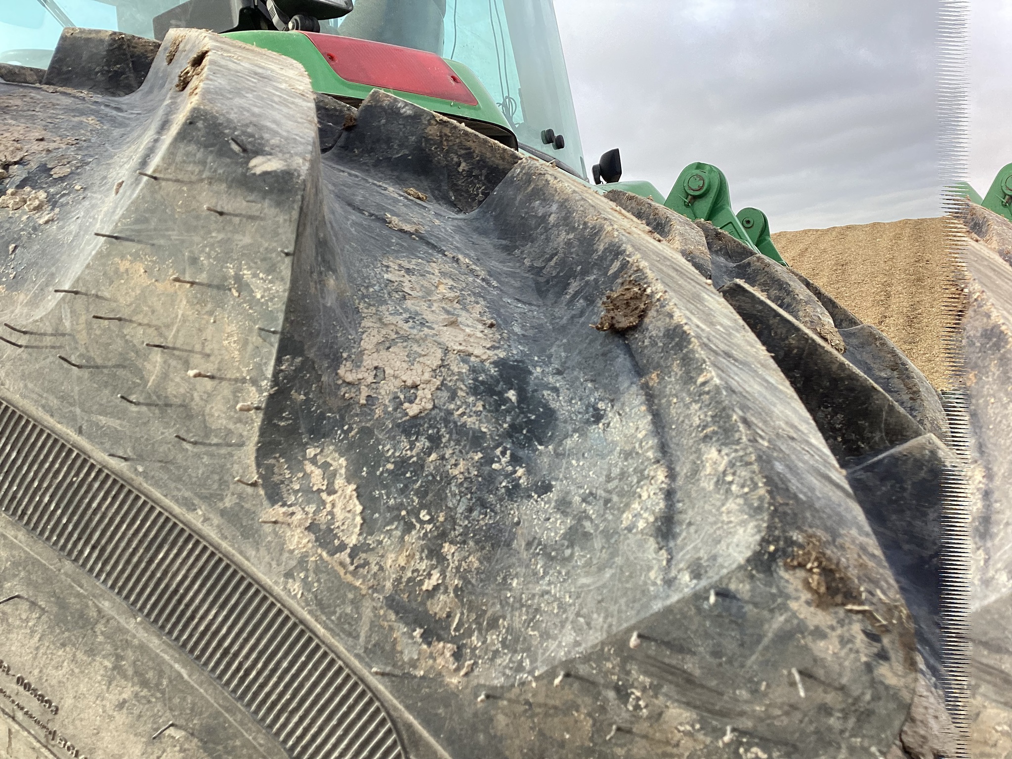 1997 John Deere 8300 Image 8