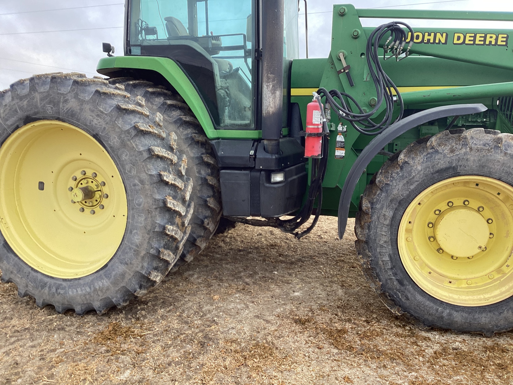 1997 John Deere 8300 Image 5