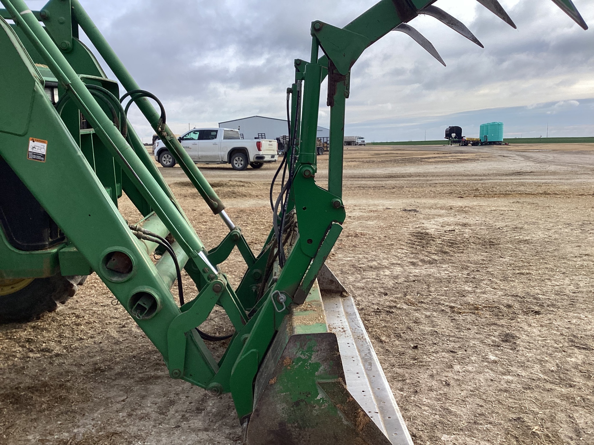 1997 John Deere 8300 Image 14