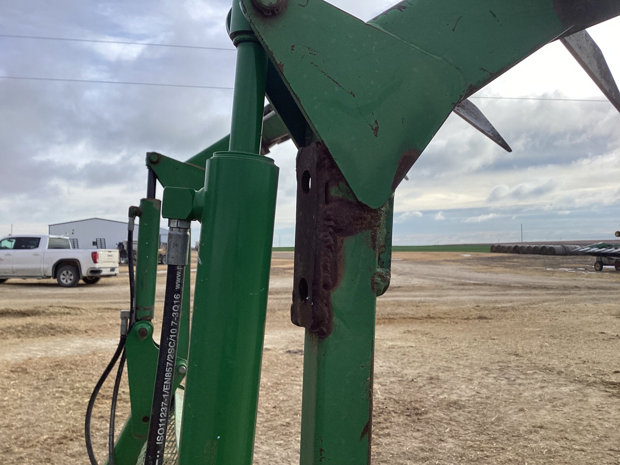 1997 John Deere 8300 Image 15