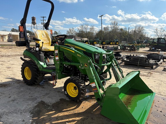 2024 John Deere 1025R Photo 2