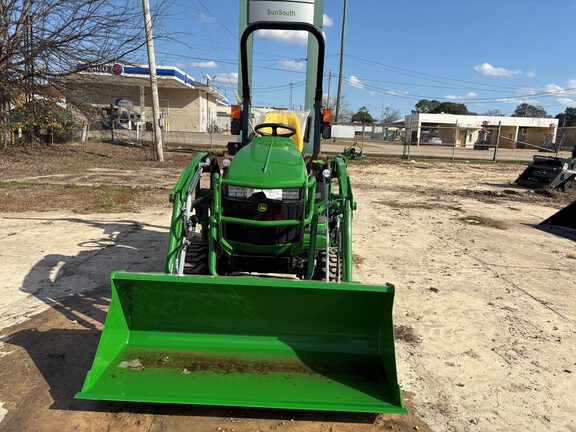 2024 John Deere 1025R Photo 3