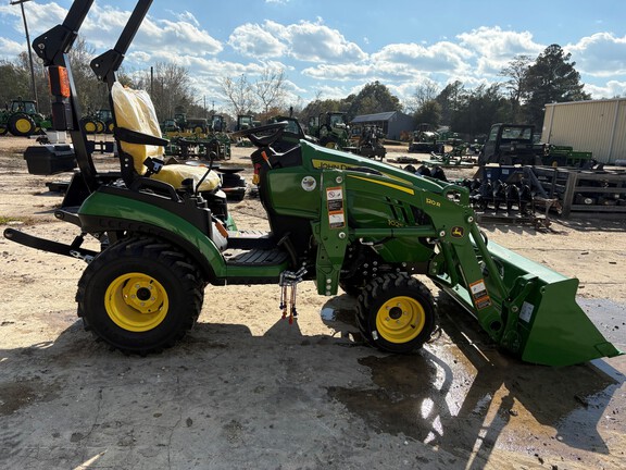 2024 John Deere 1025R Photo 4