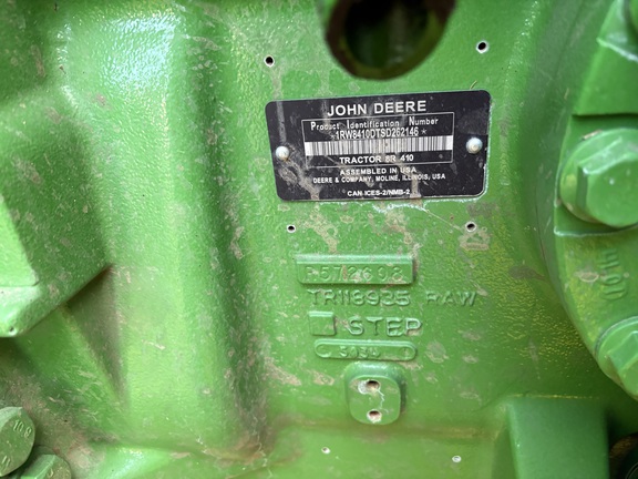 2025 John Deere 8R 410 - Photo17