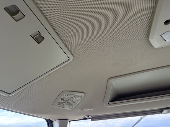 2025 John Deere 8R 410 - Photo15