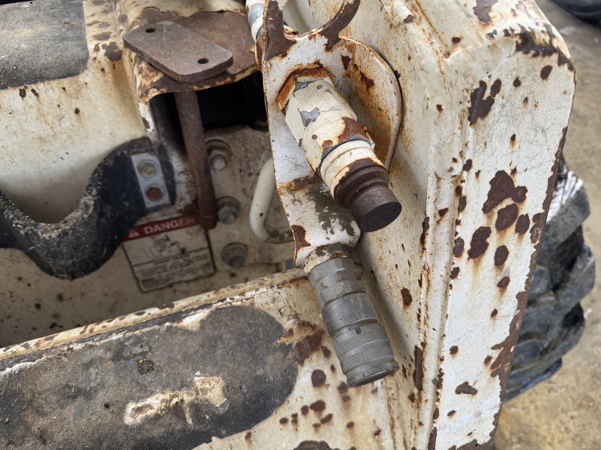 1997 Bobcat 863 Image 10